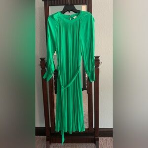 Green maxi dress by H&M.  Size Small. Will fit a Medium as well.